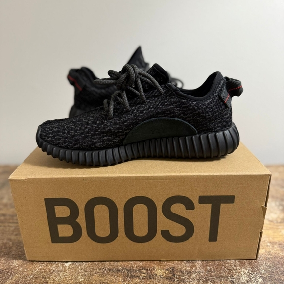 Yeezy 350 Pirate Black US 6M (7.5W) - Picture 2 of 4